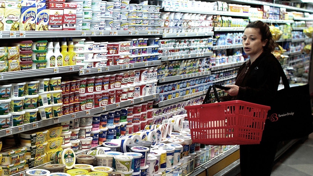 Movimientos sociales controlarán precios cuidados de productos y carne en supermercados