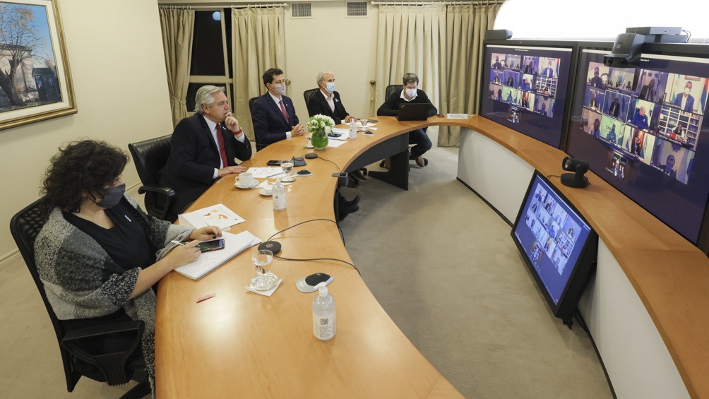 El Presidente continúa las reuniones con gobernadores antes de definir las nuevas medidas