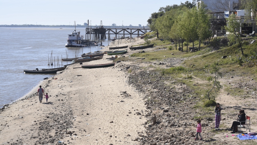 Definen estrategias ante la «compleja situación» por la bajante del río Paraná