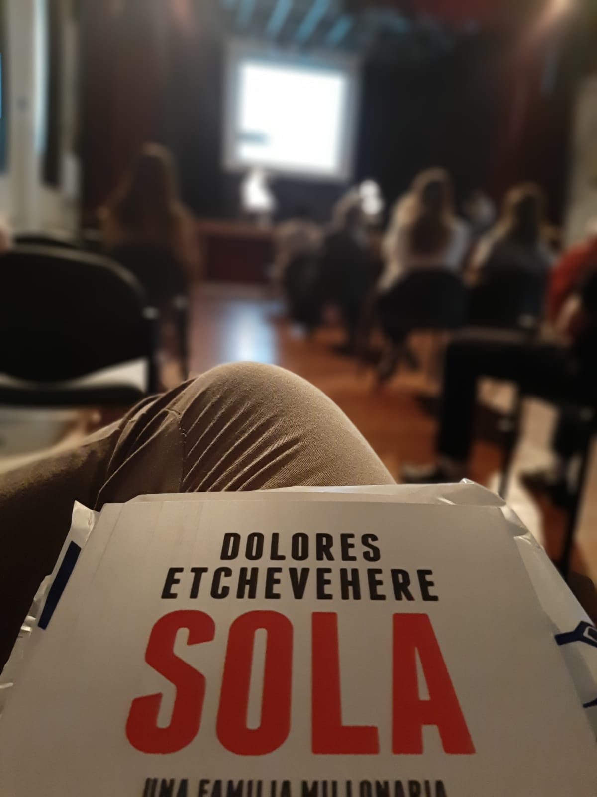 Opinión:  presentación del libro «SOLA» de Dolores Etchevehere