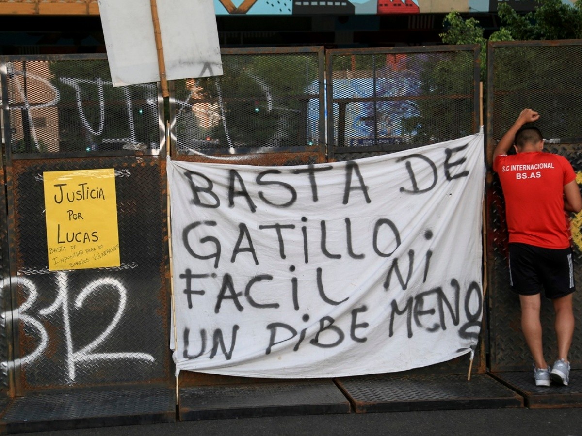 Murió el adolescente baleado por la Policía de la Ciudad