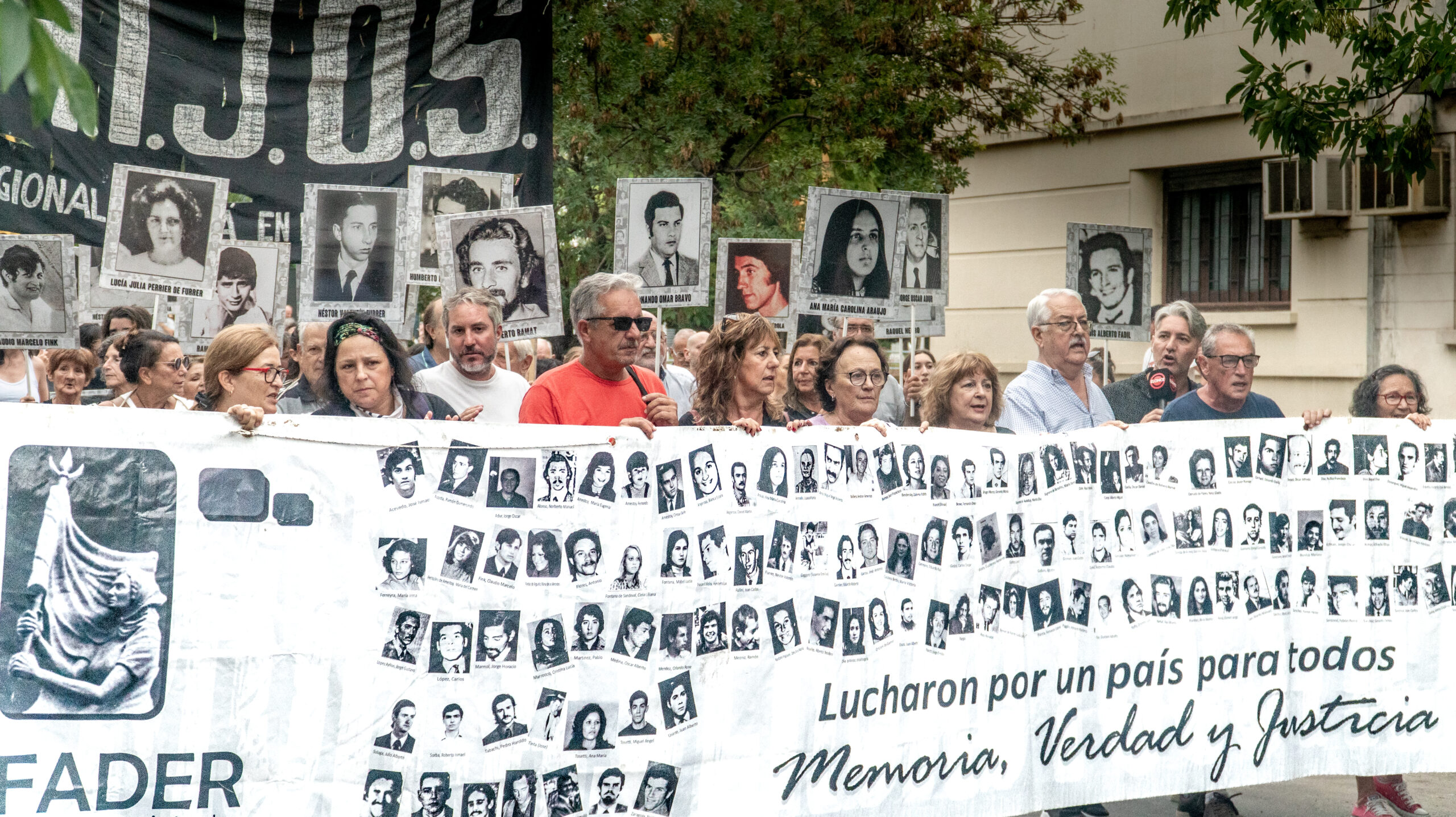 Paraná marchó para reivindicar el Día de la Memoria