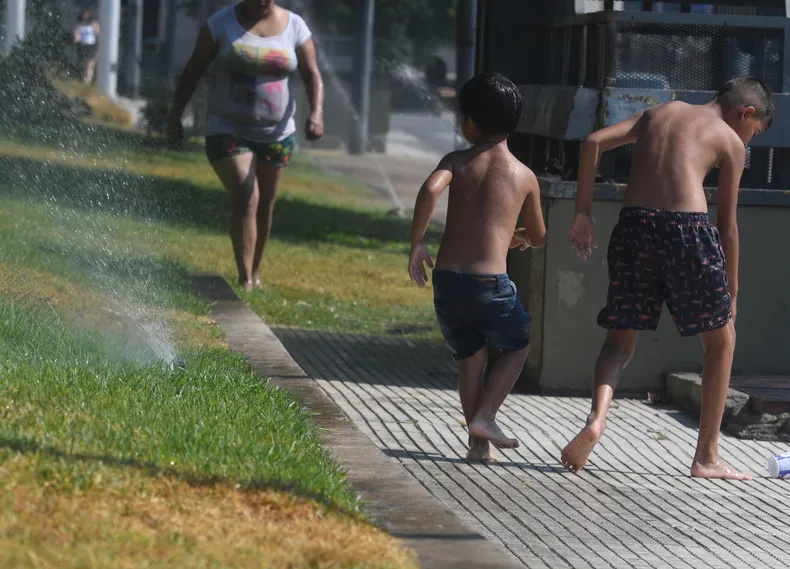 El fin de semana se despide con 32º y luego descendería la temperatura