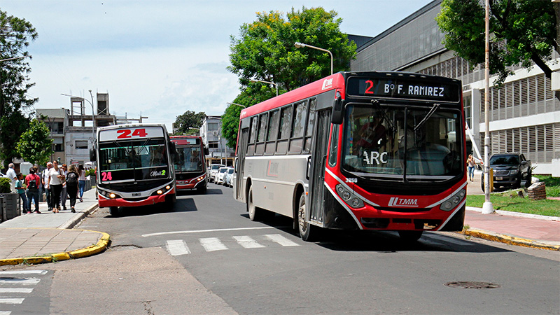 Buses Paraná: «Vamos a prestar servicio hasta donde alcancer la plata»