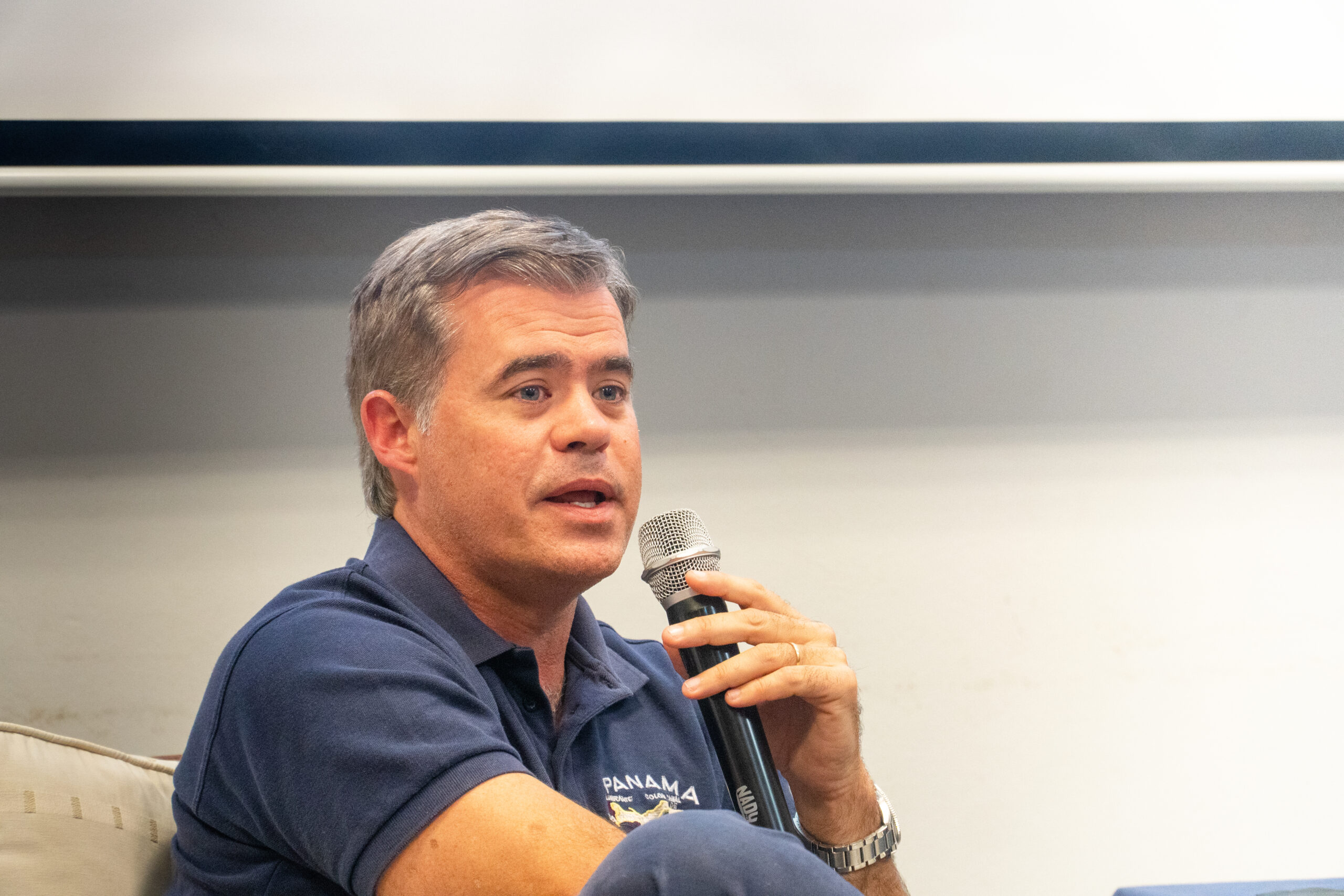 Martín Piaggio en la Facultad de Trabajo Social: “Creemos que se puede producir de mejor manera”