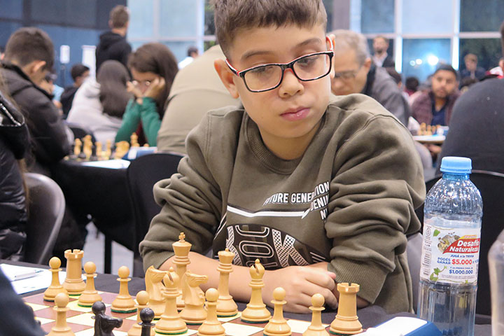 Faustino Oro: El maestro ajedrecista internacional más joven es argentino