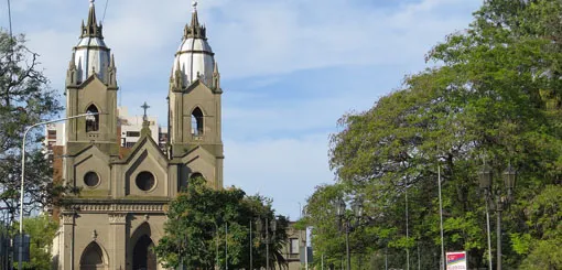 Feriado del Santo Patrono en Paraná: cómo funcionarán los comercios este viernes