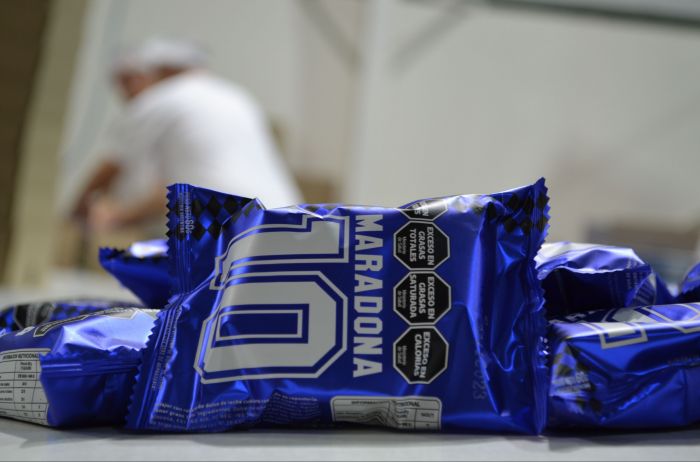 Se lanzó un alfajor en homenaje a Maradona