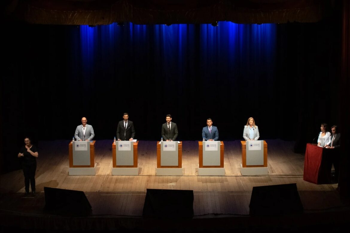 Primer Debate Público de Candidatos a Intendente de Paraná: ideas y propuestas de cada uno