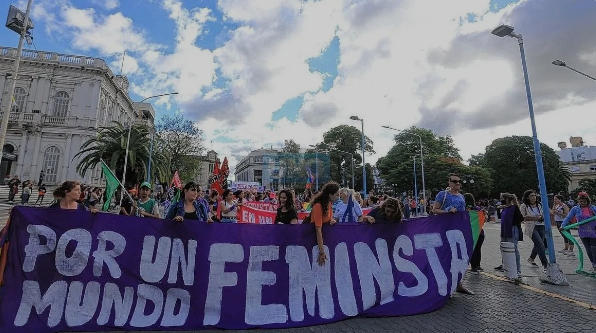 Paraná se sumó a las marchas por el 25N