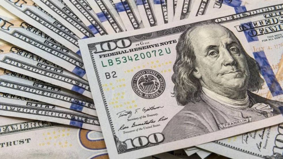 Sube el impuesto PAIS y el dólar tarjeta llega a $1.280