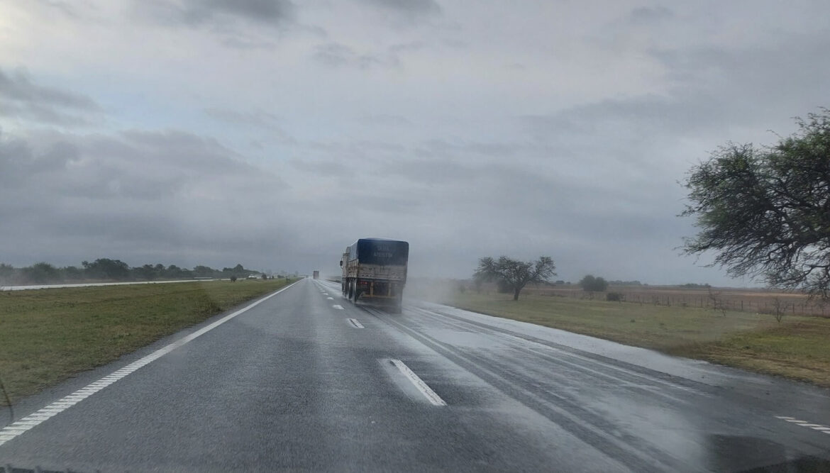 Se recomienda transitar la provincia con precaución