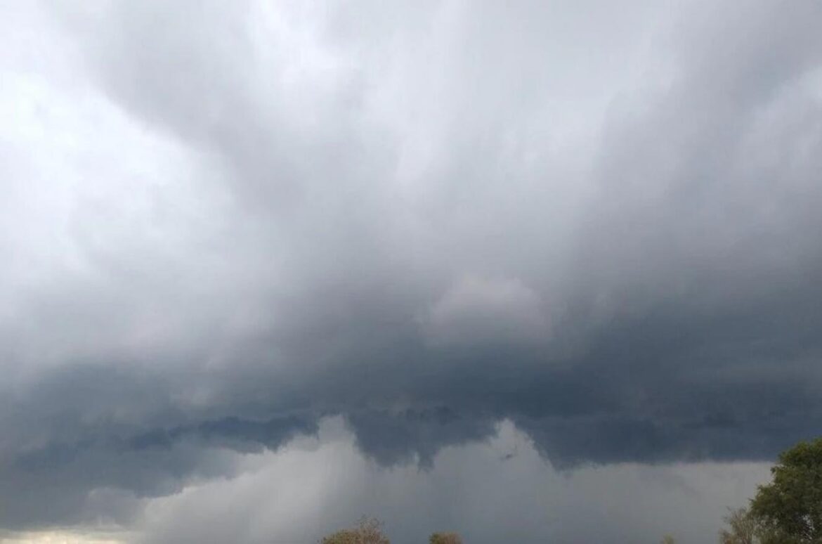 Alerta naranja en la provincia, se esperan hasta 90 mm en algunas zonas