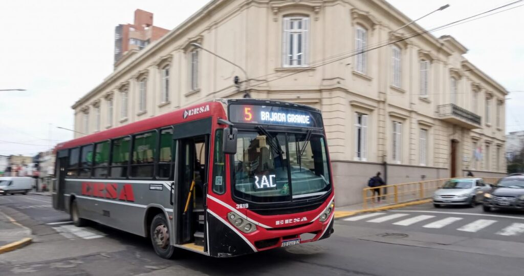 Colectivos en Paraná: el sábado se normalizara el servicio