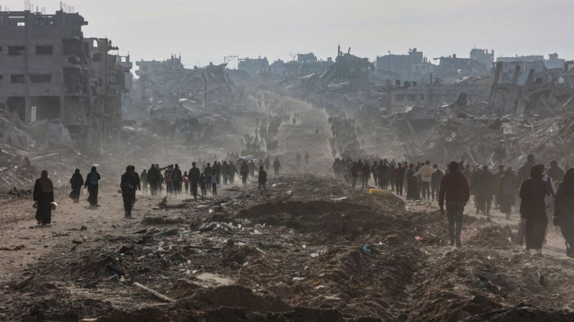 Rehenes liberados e ingreso de ayuda sanitaria: así empezó el alto al fuego en Gaza