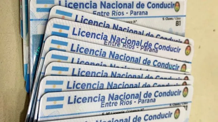 Investigan en Tabossi cobros indebidos por Licencias de conducir