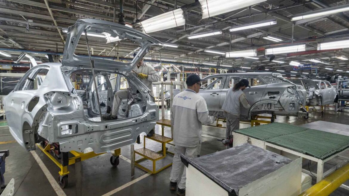La economía cayó en marzo: se contrajo 1,8% mensual