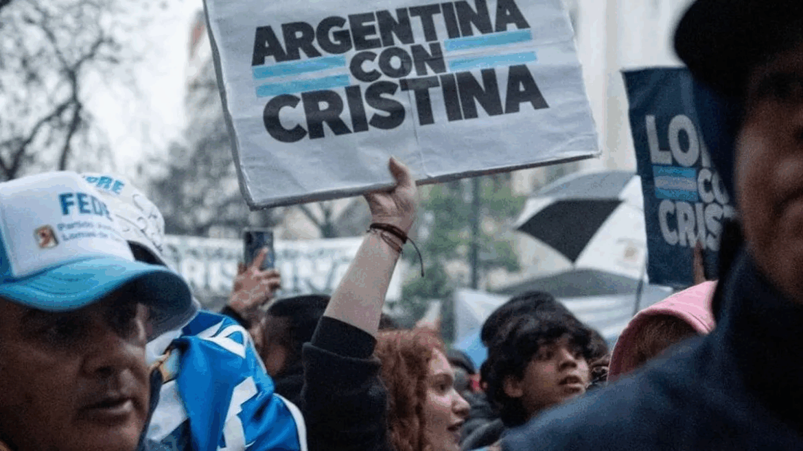 PJ definió realizar un acto en respaldo a Cristina Fernández en Plaza de Mayo