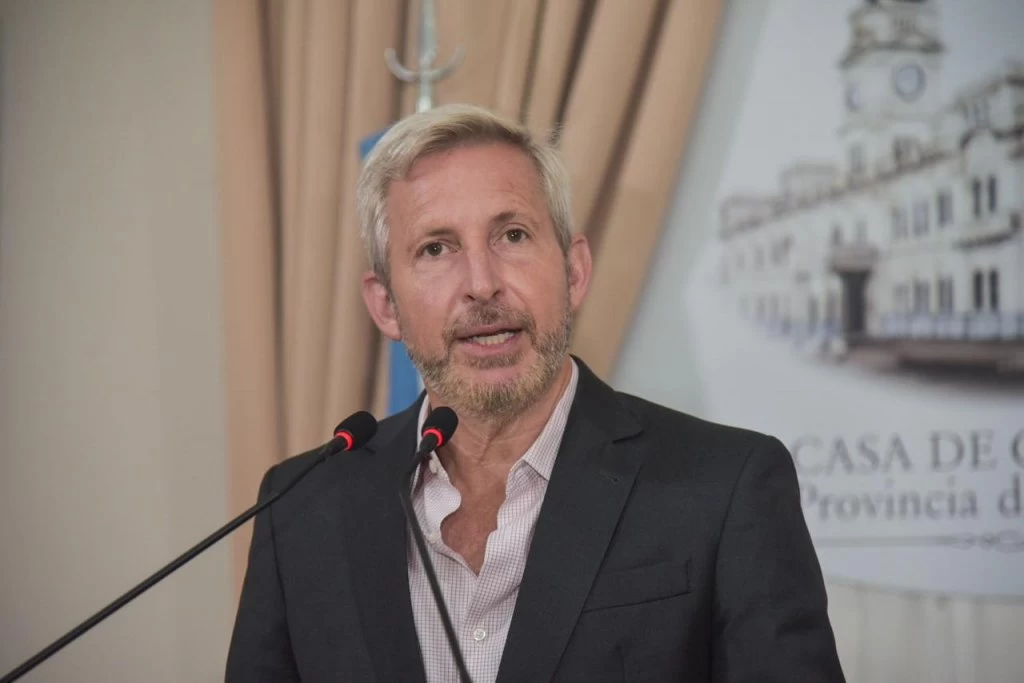 Frigerio confirmó el pago de aguinaldos a estatales