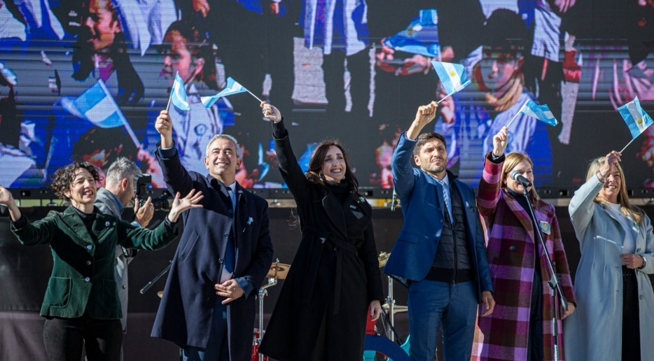 Pullaro y Villarruel presentes en Rosario por los 205 años de la bandera