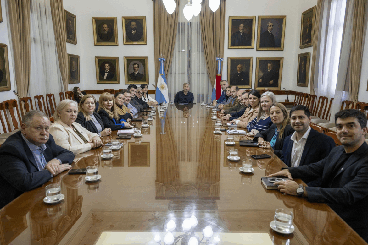 Frigerio trató con legisladores la situación de Entre Ríos
