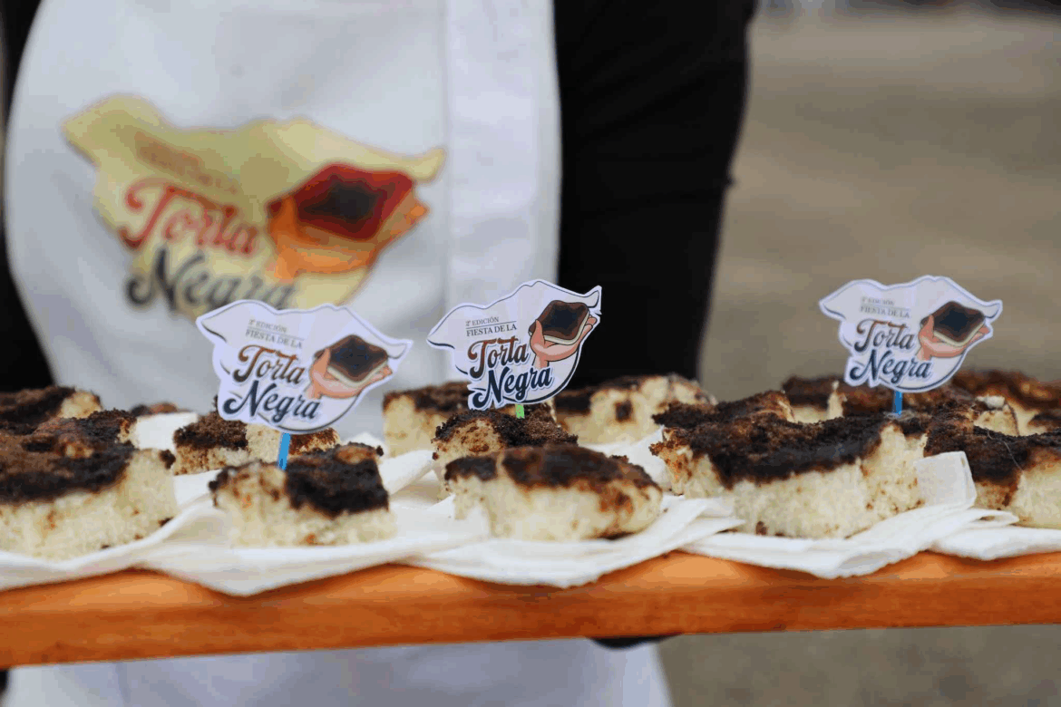 San José de Feliciano celebró la 2ª Fiesta de la Torta Negra