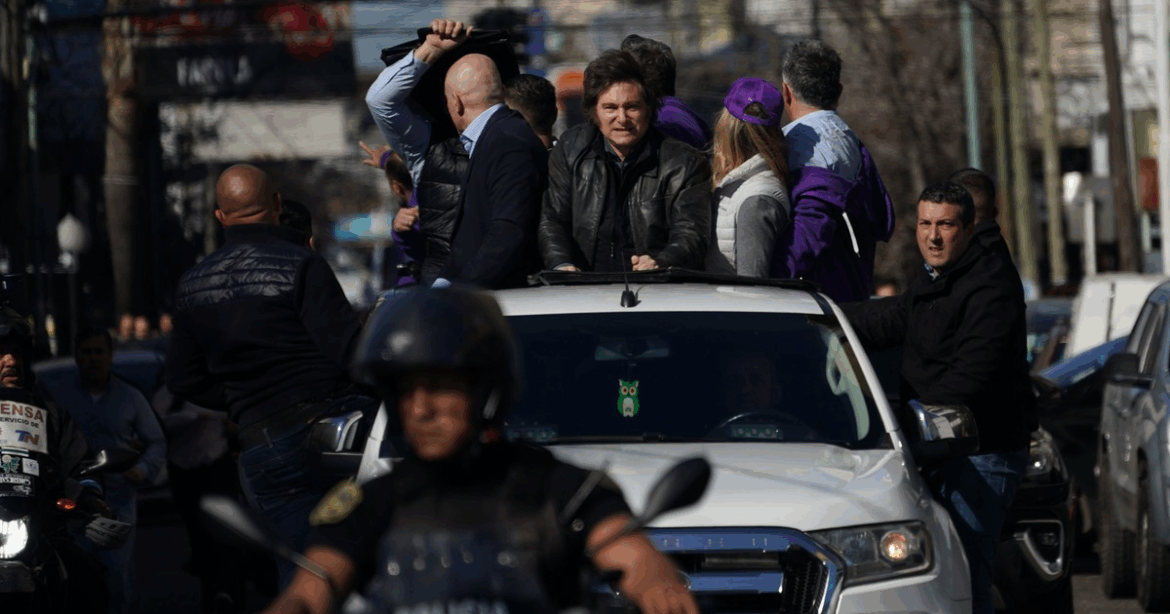 Agredieron a Milei y comitiva en caravana en Lomas de Zamora