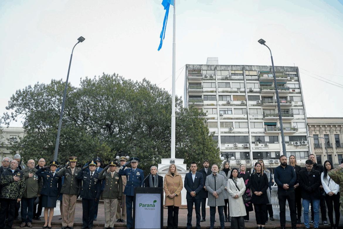 Paraná homenajeó a San Martin a 175 años de su muerte