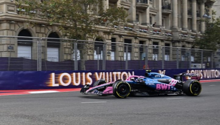 Colapinto sufrió un toque y terminó 19º en Azerbaiyán