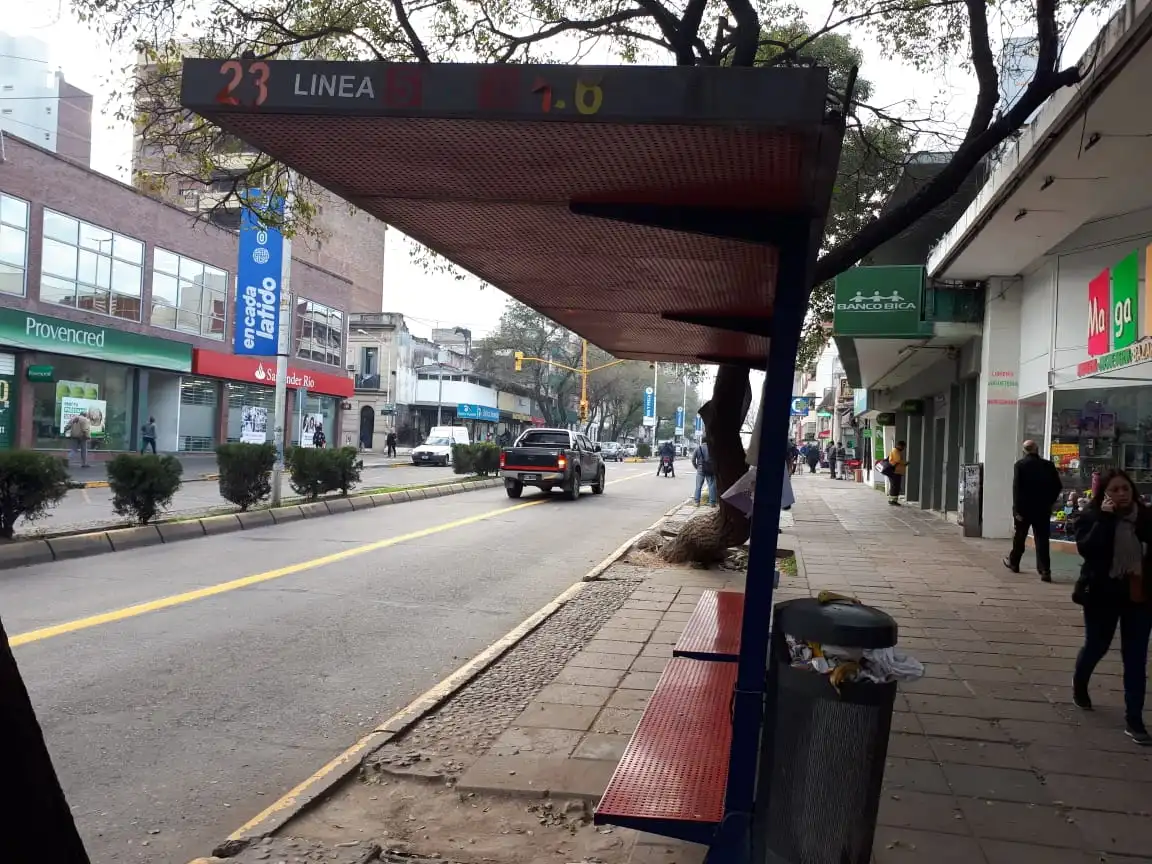 Paro de colectivos urbanos en Paraná: cuarto día sin servicio