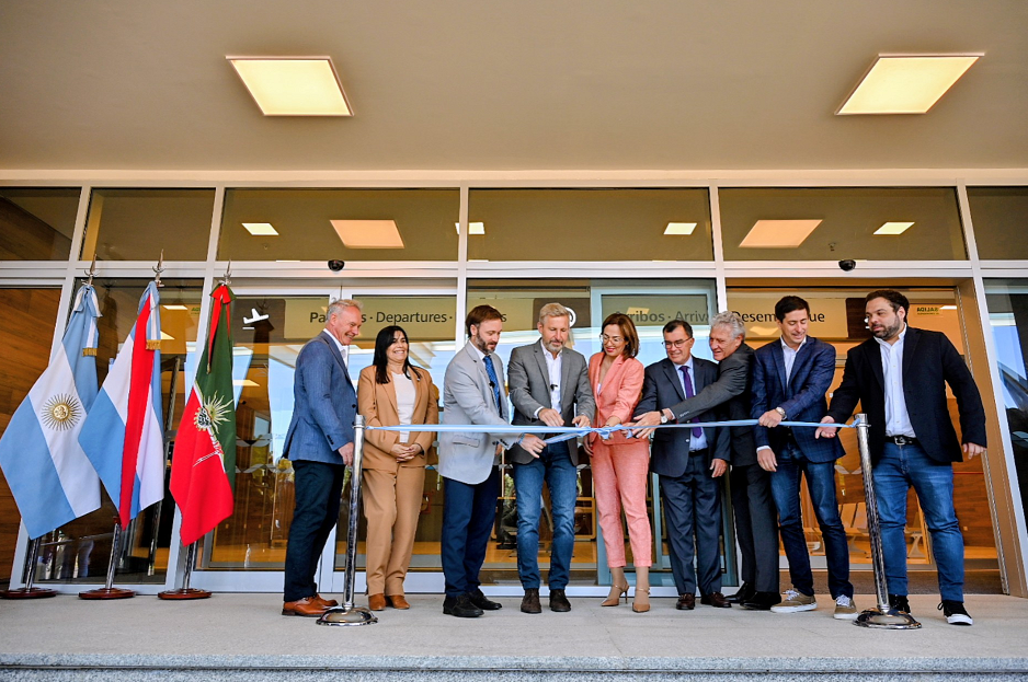 Frigerio inauguró el aeropuerto de Concordia