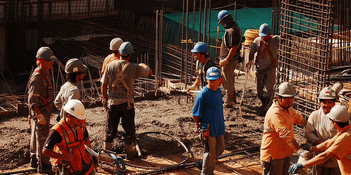 Crisis laboral en Entre Ríos: más de 11 mil empleos formales perdidos y 572 empresas cerradas