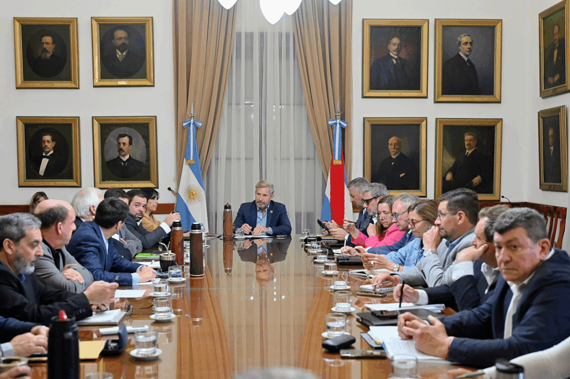 EL gabinete provincial analizó obras viales, viviendas y conectividad escolar