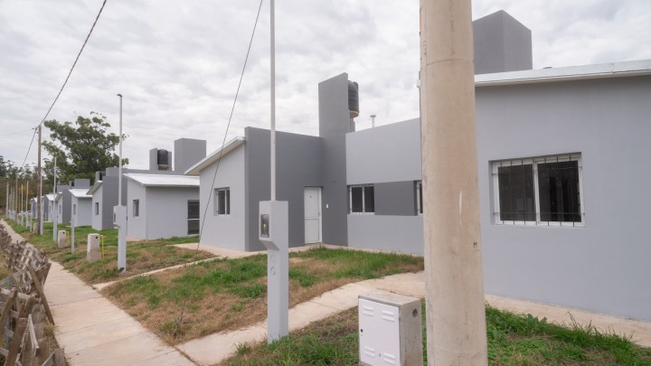 IAPV licitará la terminación de 30 viviendas en Paraná