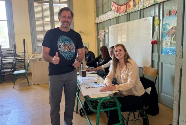 Benegas Lynch votó en La Paz y convocó a elegir con libertad