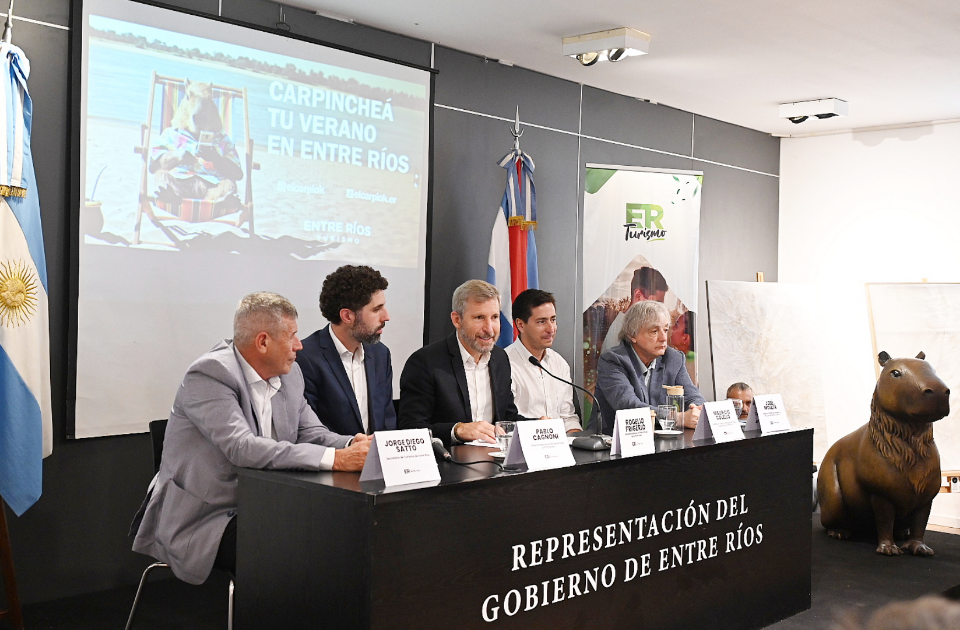 Entre Ríos lanzó la Temporada de Verano 2026 con una campaña pionera en IA