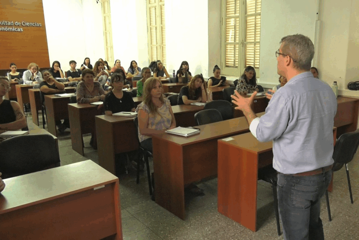 La Municipalidad formó a emprendedores en técnicas de gestión