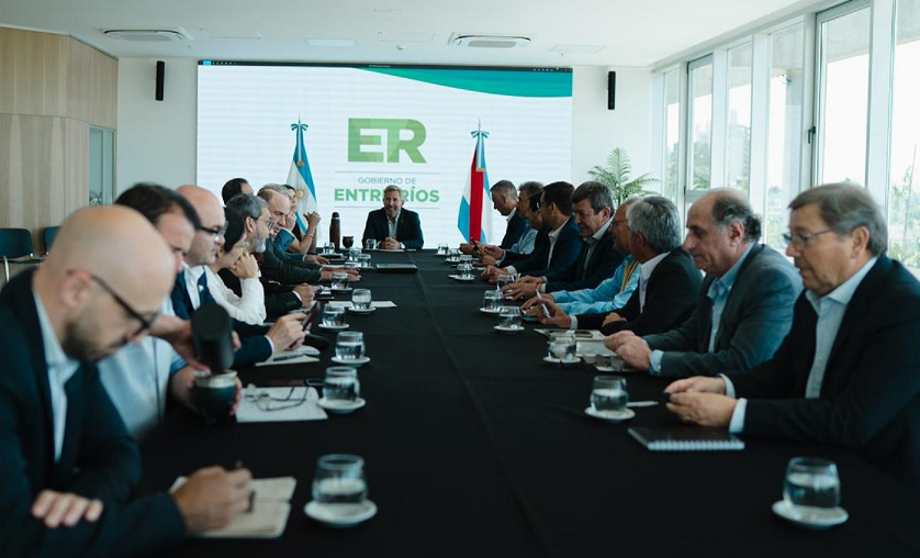 Frigerio encabezó una nueva reunión de gabinete con eje en la articulación público-privada