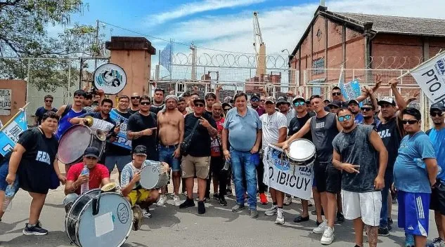 Crece la tensión portuaria y un conflicto en Entre Ríos amenaza con un paro general en todo el país