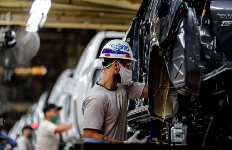 Según la UCA: 6 de cada 10 trabajadores omiten comidas