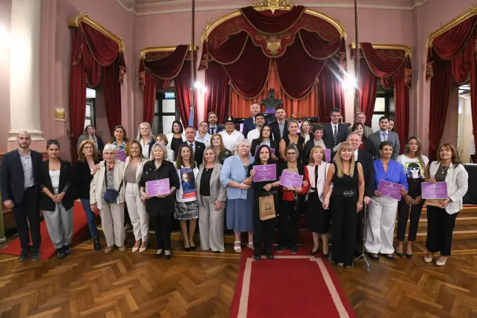 Diputados destacó a 34 mujeres entrerrianas por su compromiso social