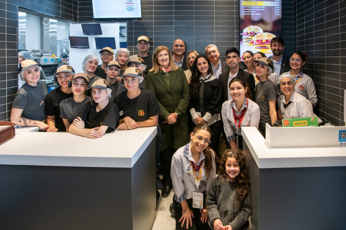 80 nuevos puestos de trabajo en Paraná con la inauguración del primer Auto Mc de la provincia